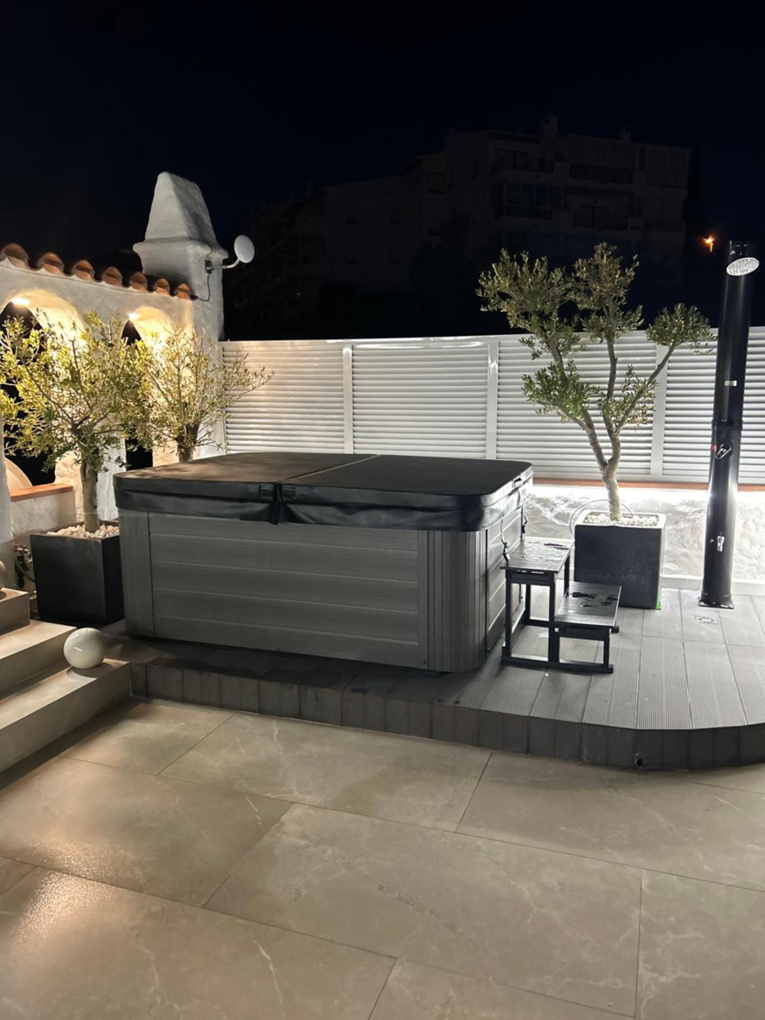 Appartement Duplex Rosas Avec Terrasse Magnifique Jacuzzi Vue Mer ภายนอก รูปภาพ