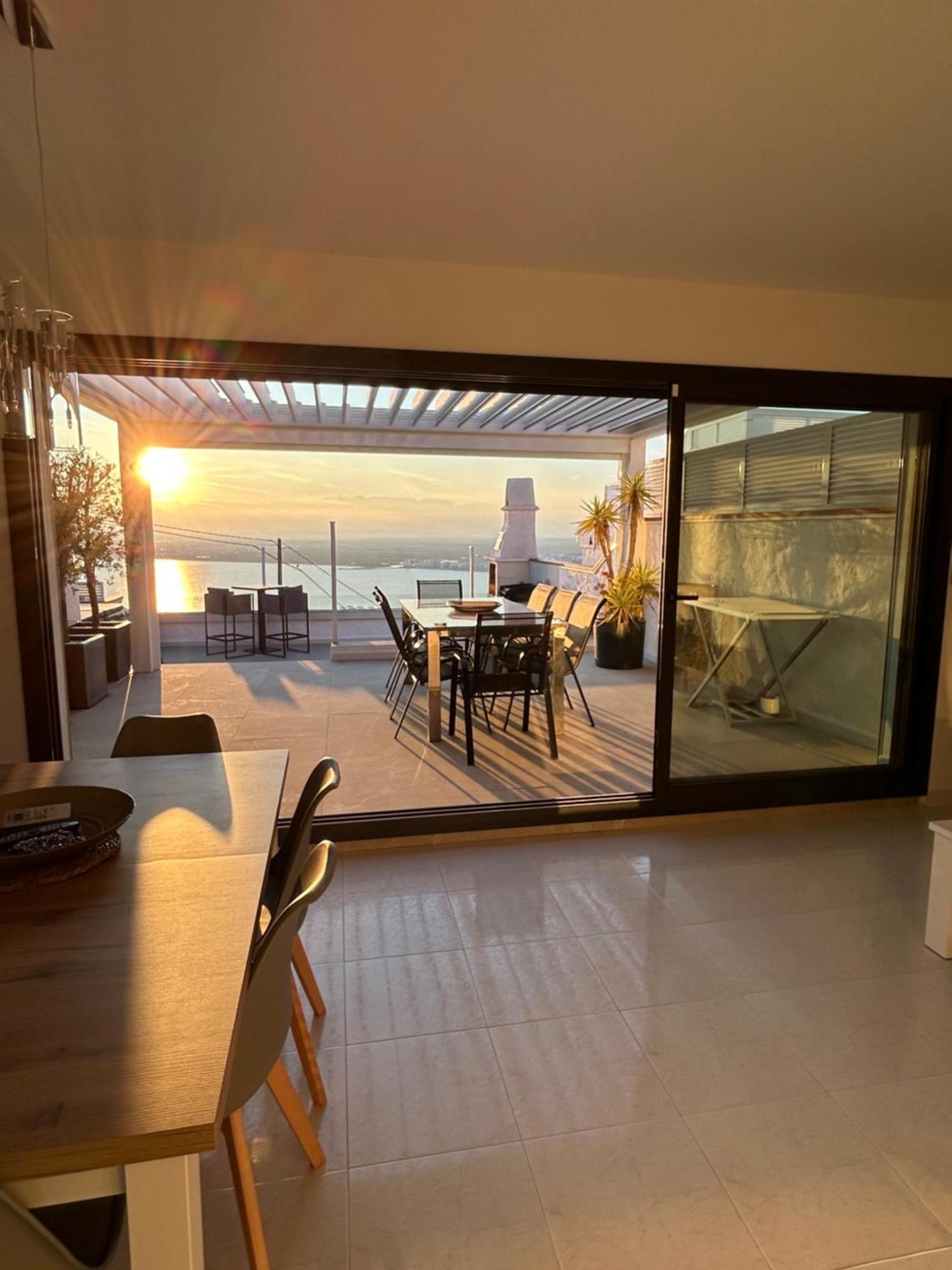 Appartement Duplex Rosas Avec Terrasse Magnifique Jacuzzi Vue Mer ภายนอก รูปภาพ